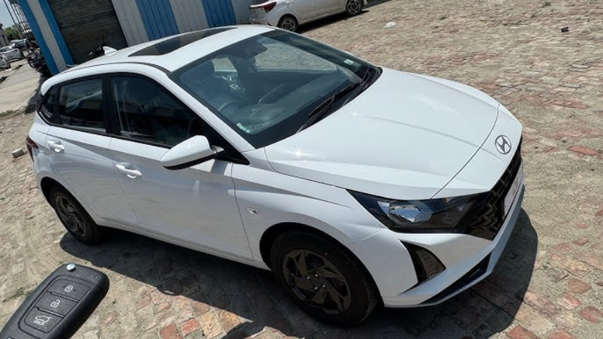 Best Cars With Sunroof Under ₹10 Lakh: 2025 में 10 Best options